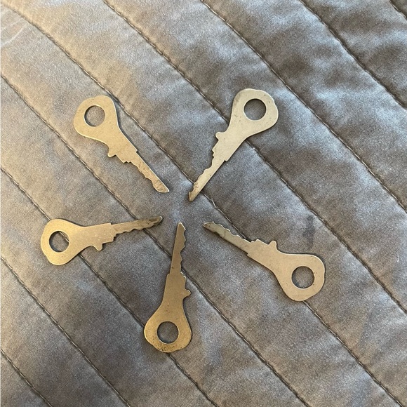 Five Keys For Antique Self Locking Keyhole Lock & Peephole Block, Keys Only - Picture 5 of 6